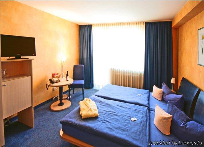 Hotel National Duesseldorf Bilik gambar