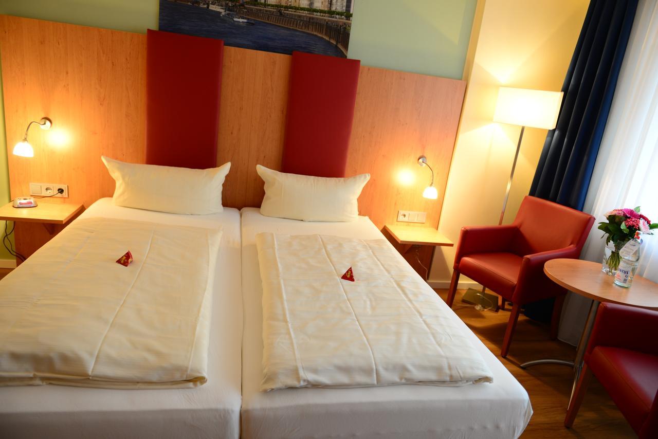 Hotel National Duesseldorf Luaran gambar