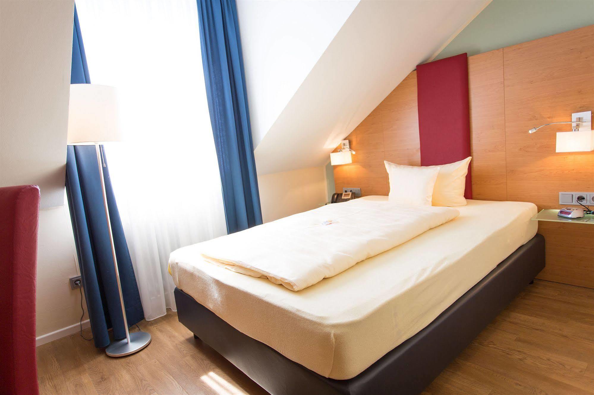 Hotel National Duesseldorf Luaran gambar